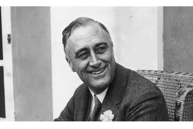 President Franklin D. Roosevelt to negotiate tariff-reducing agreements