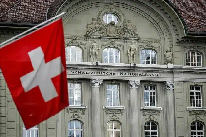 SNB's expectations and measures in response to the Swiss franc's surge