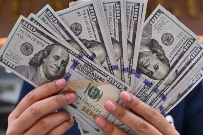 USD is losing its position in the market